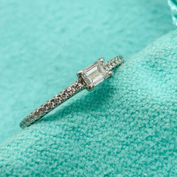 Tiffany & Co. Novo Horizon Platinum Emerald Cut & Round Diamond Ring Size 4.75 - Picture 1 of 14